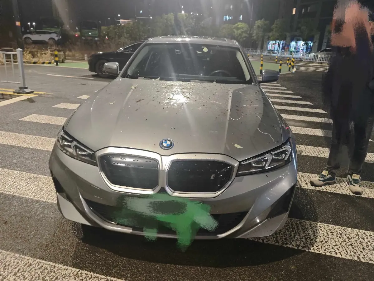 2024 BMW i3 BEV 70KWH,autocango,china used car exporter,china ev exporter,chinese used car exporter,chinese used ev exporter