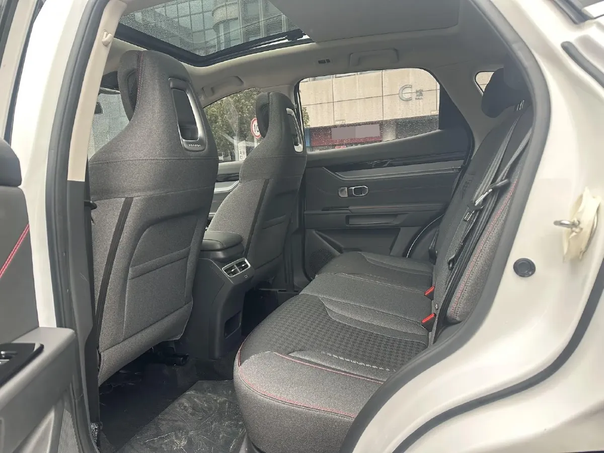 2024 Jetour DASHING 1.5T 156HP L4 6DCT,autocango,china used car exporter,china ev exporter,chinese used car exporter,chinese used ev exporter