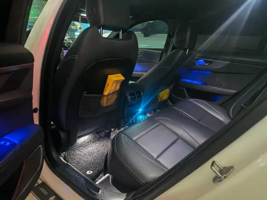 2020 Jaguar XEL 2.0T 200HP L4 8AT,autocango,china used car exporter,china ev exporter,chinese used car exporter,chinese used ev exporter