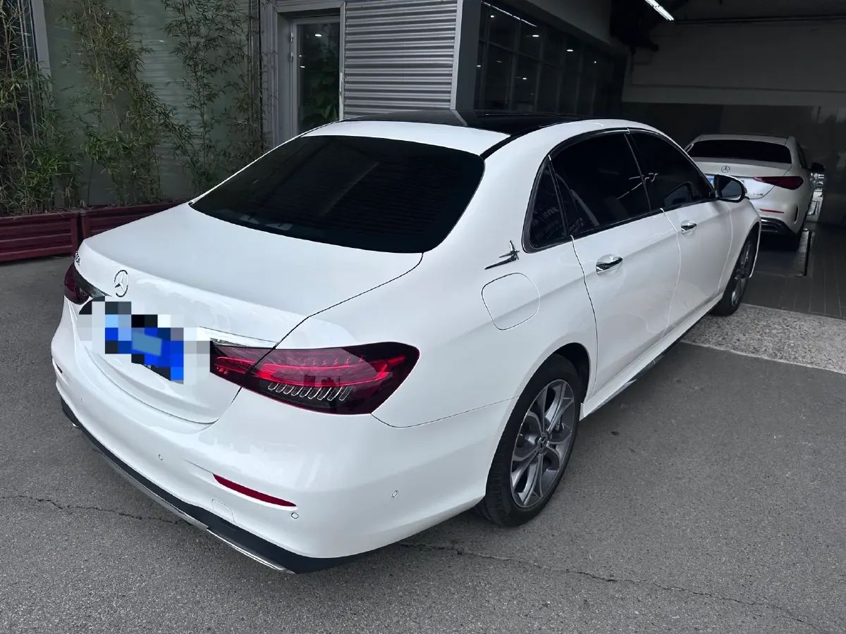 2021 Mercedes-Benz E Class 2.0T 258HP L4 9AT,autocango,china used car exporter,china ev exporter,chinese used car exporter,chinese used ev exporter