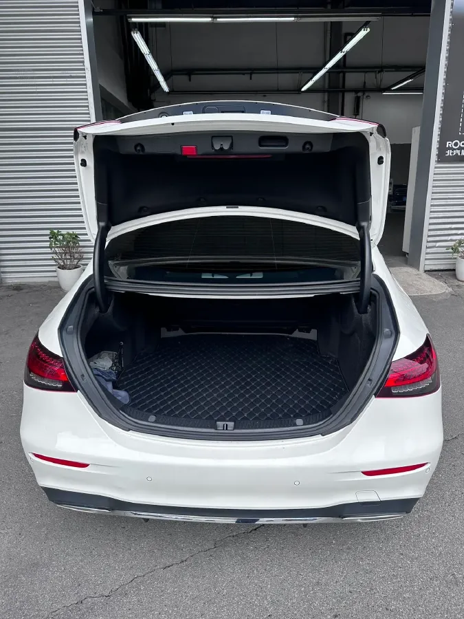 2021 Mercedes-Benz E Class 2.0T 258HP L4 9AT,autocango,china used car exporter,china ev exporter,chinese used car exporter,chinese used ev exporter