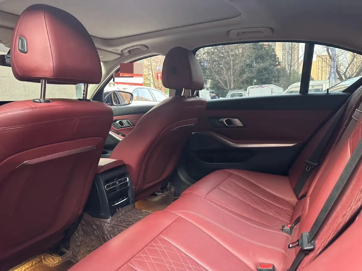 2023 BMW 3 Series 2.0T 156HP L4 8AT,autocango,china used car exporter,china ev exporter,chinese used car exporter,chinese used ev exporter