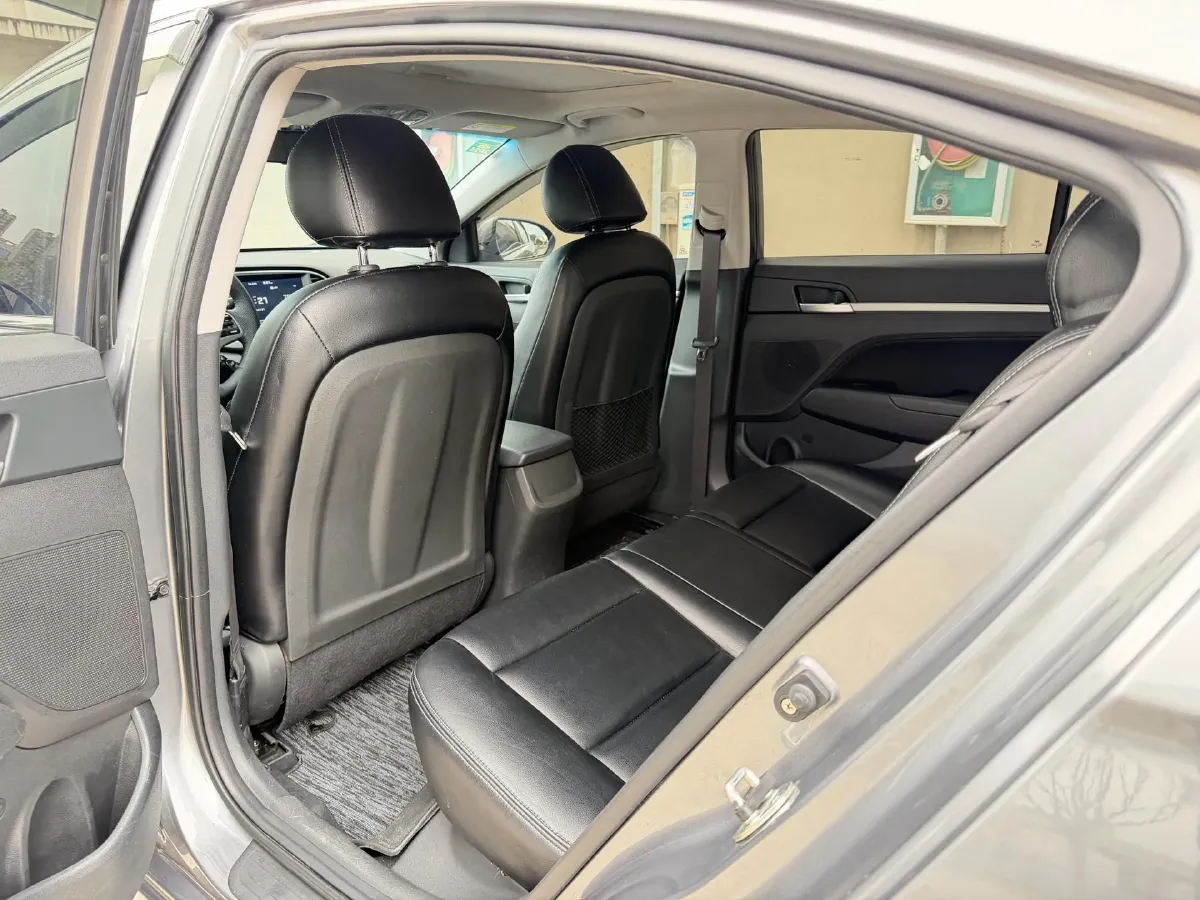 2016 Hyundai Elantra 1.6L 130HP L4 6AT,autocango,china used car exporter,china ev exporter,chinese used car exporter,chinese used ev exporter