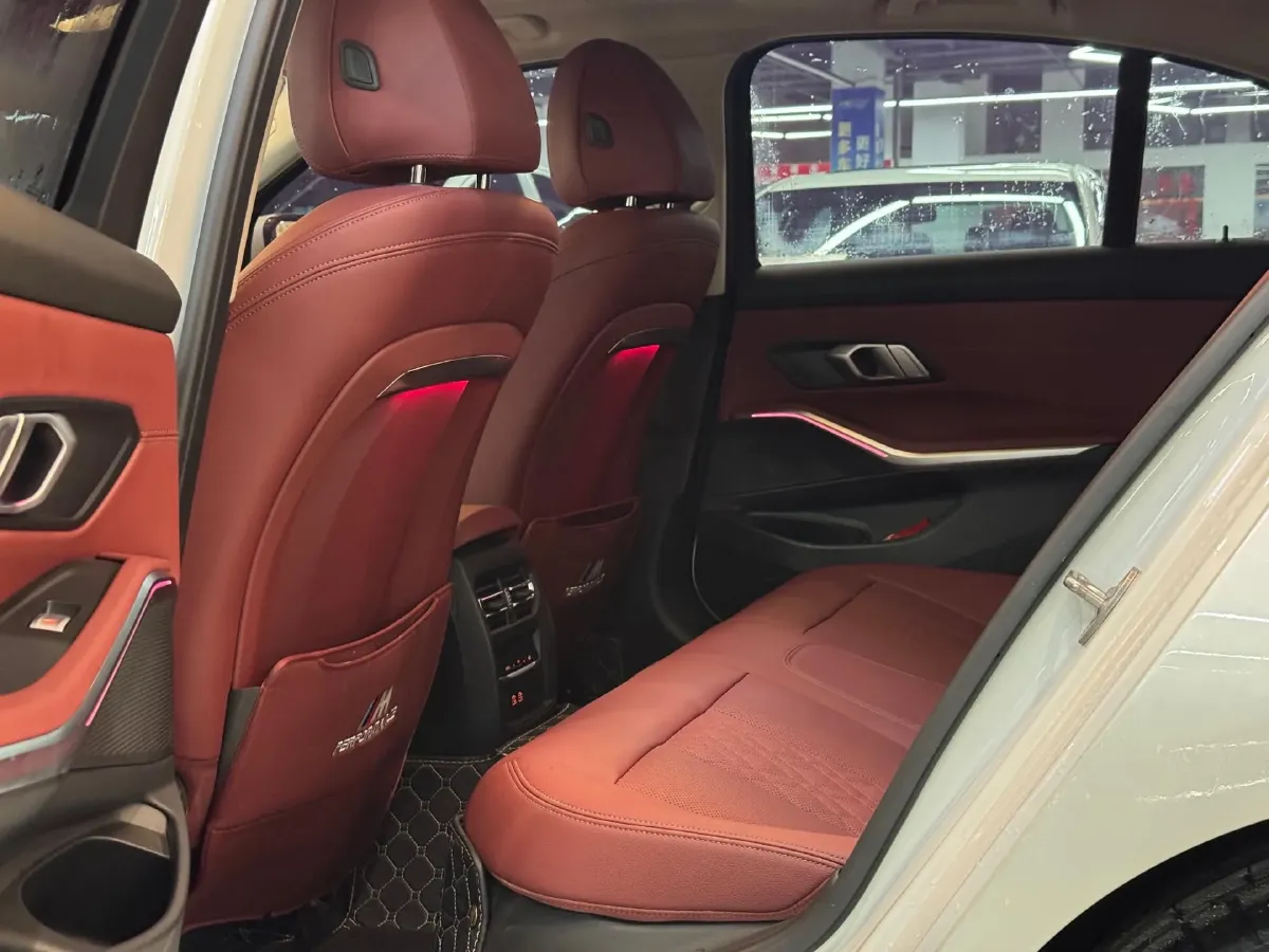 2025 BMW 3 Series 2.0T 184HP L4 8AT,autocango,china used car exporter,china ev exporter,chinese used car exporter,chinese used ev exporter