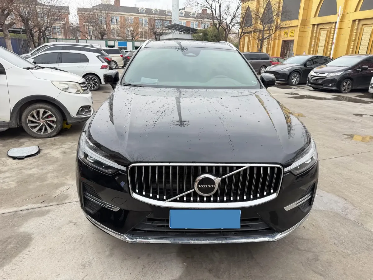 2024 Volvo XC60 2.0T 250HP L4 8AT,autocango,china used car exporter,china ev exporter,chinese used car exporter,chinese used ev exporter
