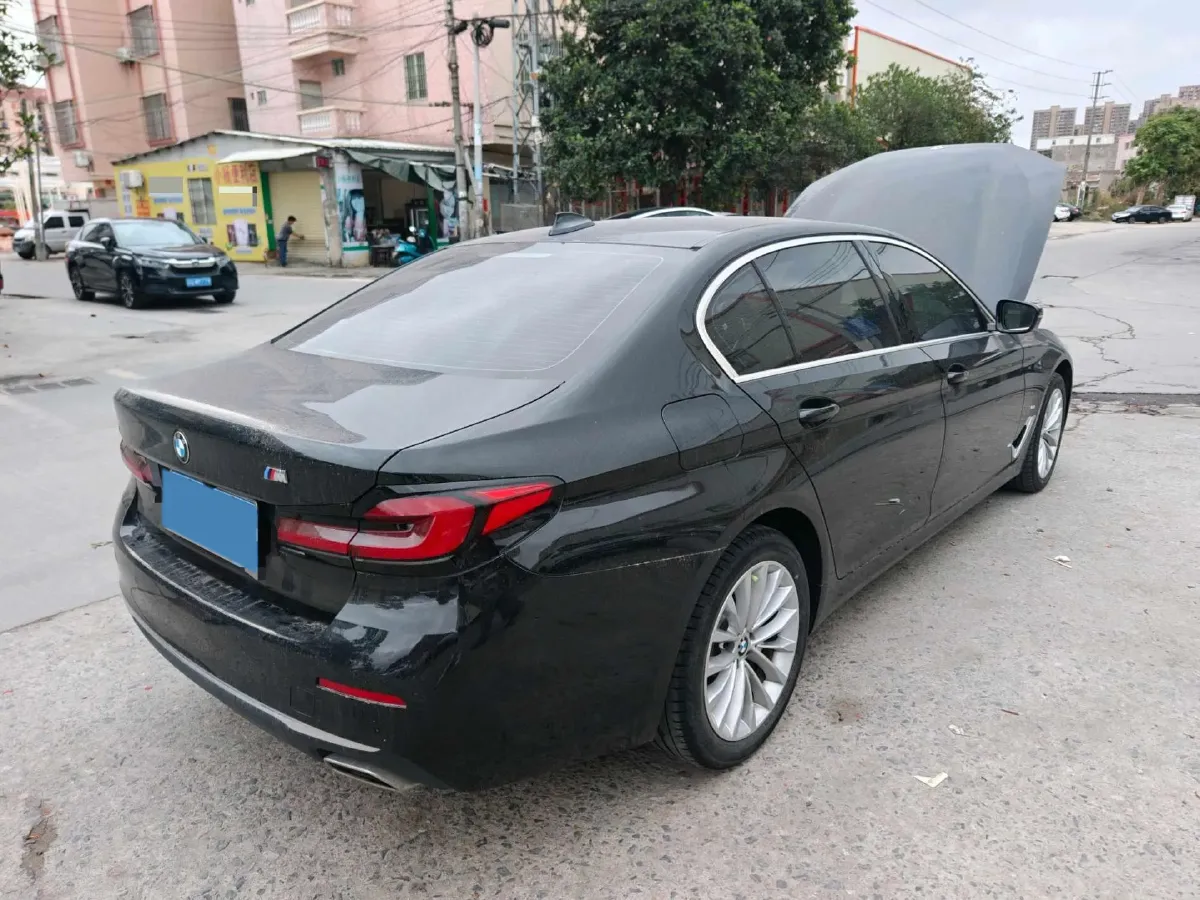 2022 BMW 5 Series 2.0T 184HP L4 8AT,autocango,china used car exporter,china ev exporter,chinese used car exporter,chinese used ev exporter
