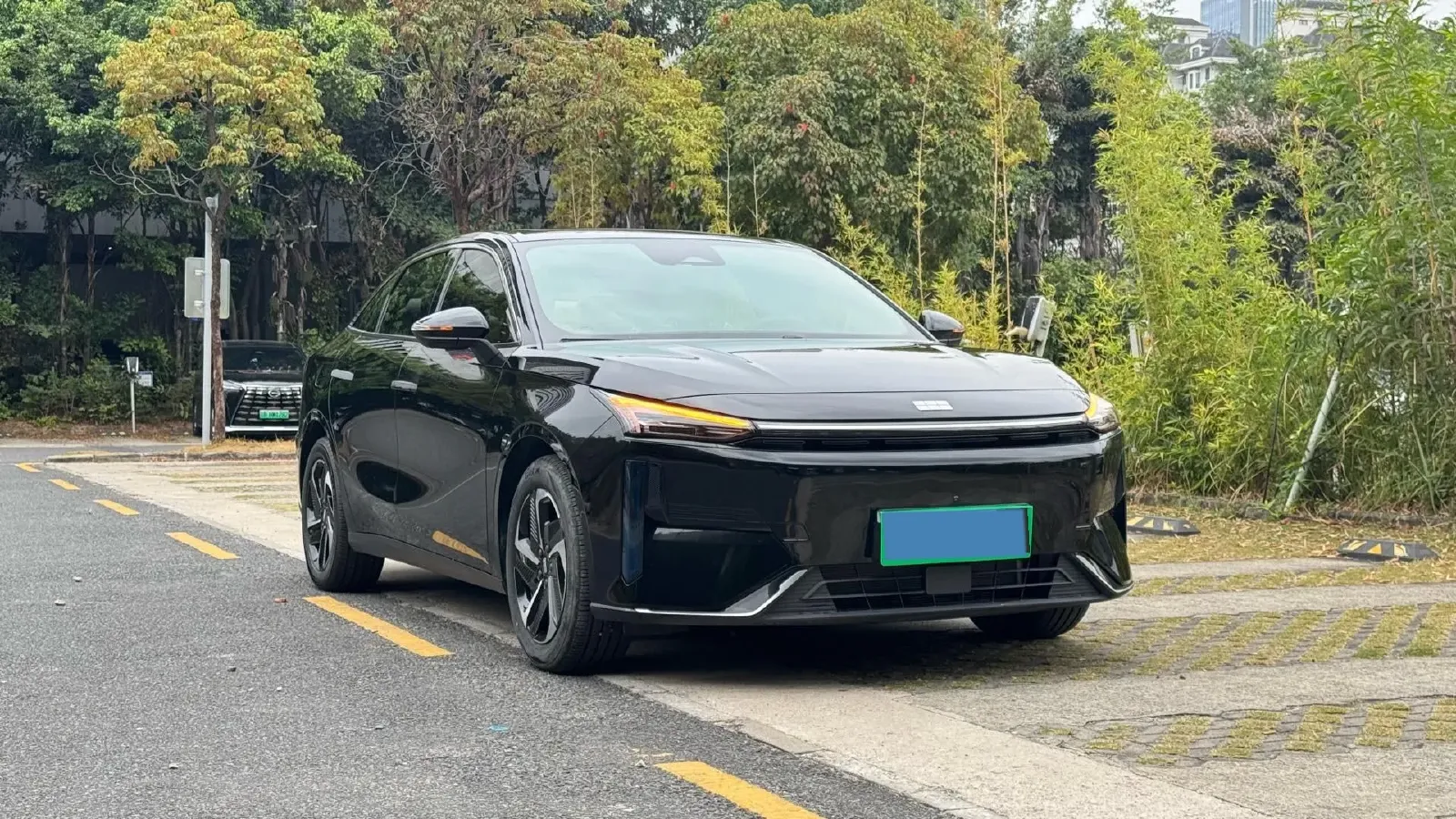 2024 Geely Galaxy L6 1.5T 163HP L4 3DHT PHEV,autocango,china used car exporter,china ev exporter,chinese used car exporter,chinese used ev exporter