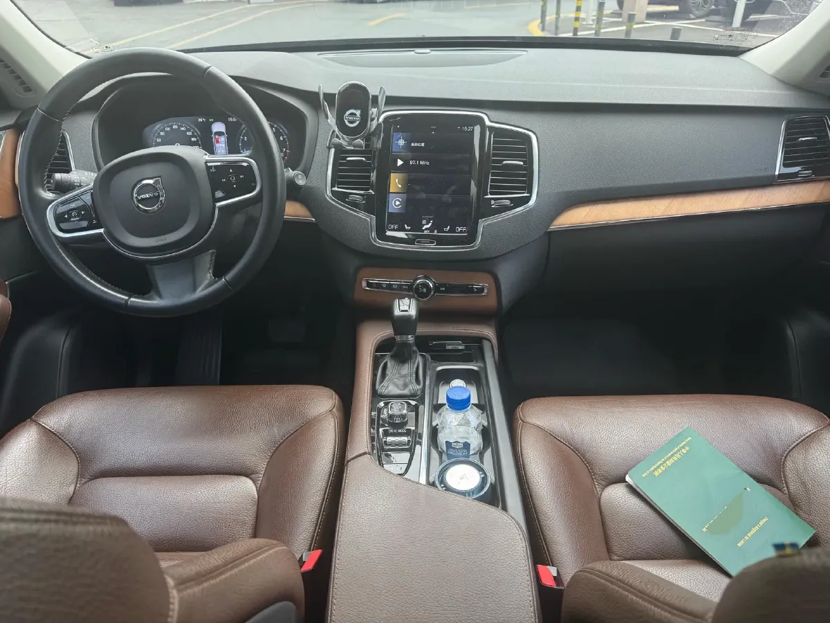 2020 Volvo XC90 2.0T 310HP L4 8AT,autocango,china used car exporter,china ev exporter,chinese used car exporter,chinese used ev exporter