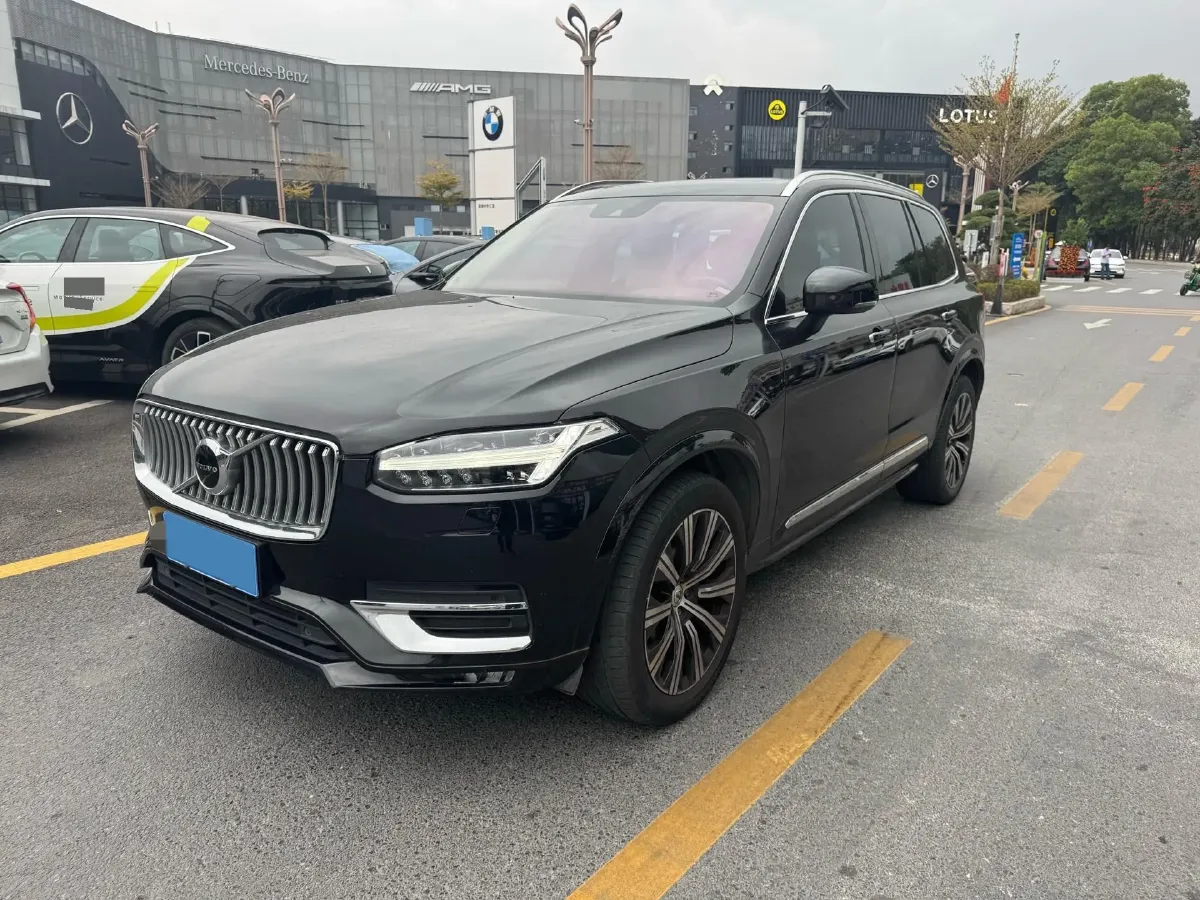 2020 Volvo XC90 2.0T 310HP L4 8AT,autocango,china used car exporter,china ev exporter,chinese used car exporter,chinese used ev exporter