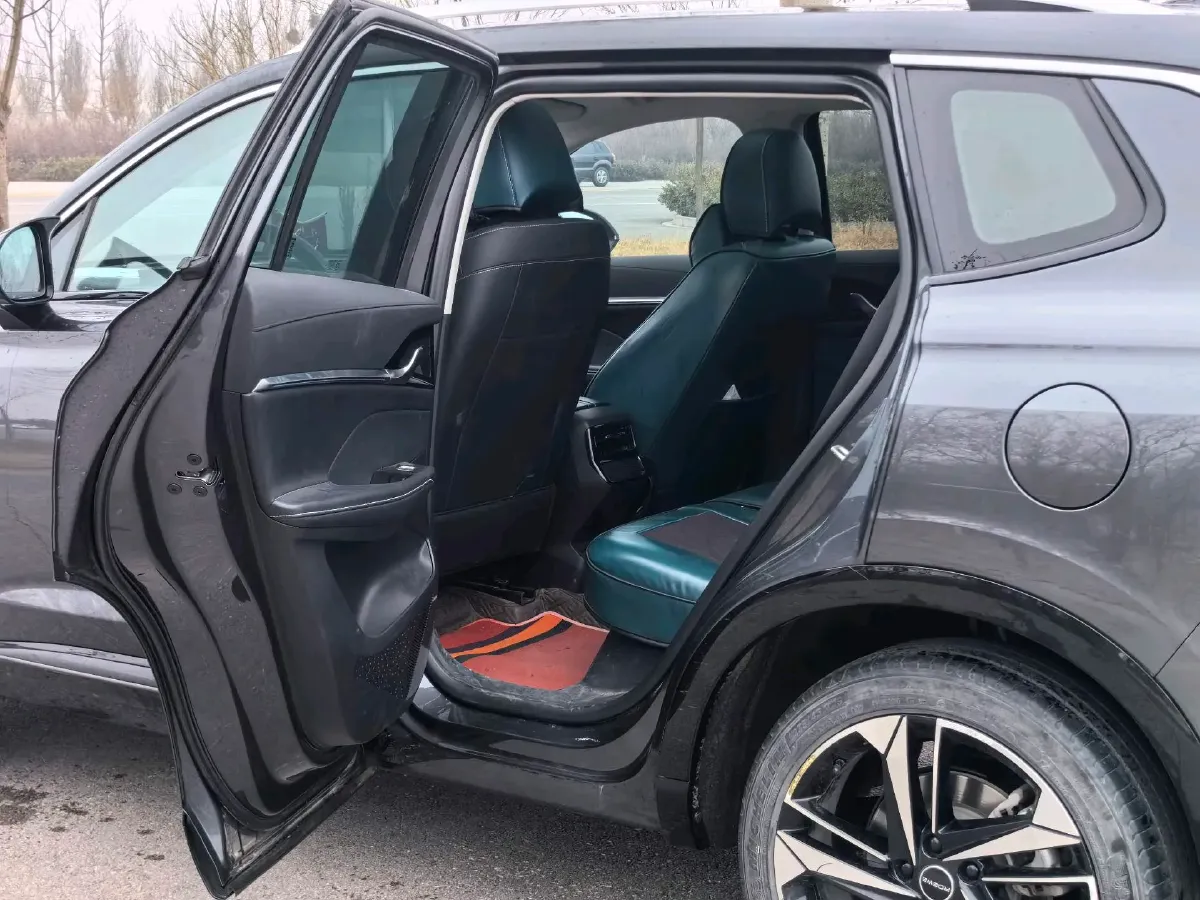 2022 Roewe RX5 MAX 1.5T 181HP L4 6AT,autocango,china used car exporter,china ev exporter,chinese used car exporter,chinese used ev exporter