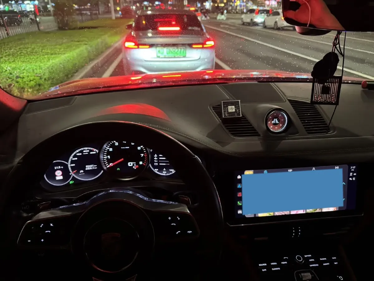 2023 Porsche Cayenne 3.0T 340HP V6 8AT,autocango,china used car exporter,china ev exporter,chinese used car exporter,chinese used ev exporter