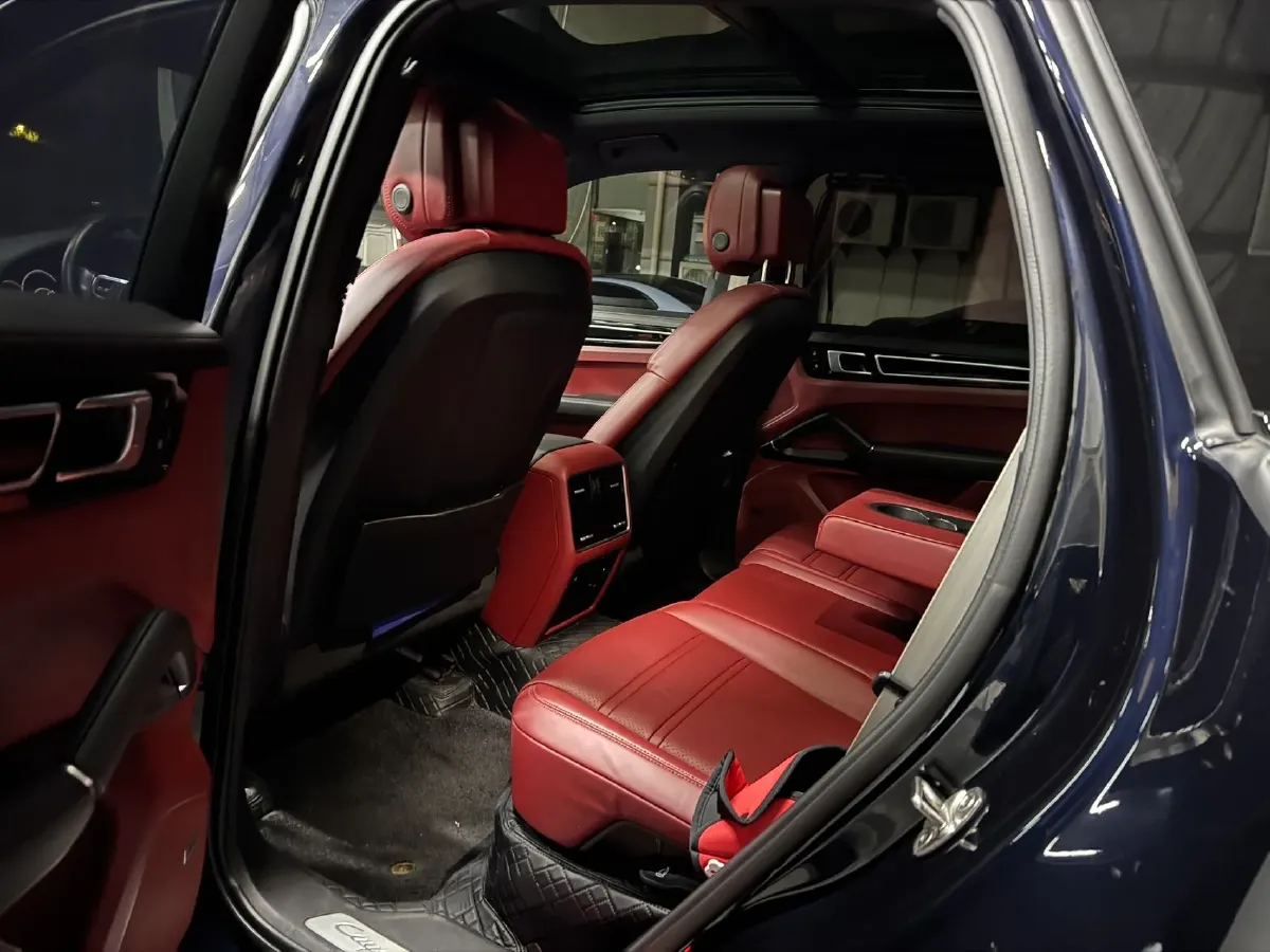 2023 Porsche Cayenne 3.0T 340HP V6 8AT,autocango,china used car exporter,china ev exporter,chinese used car exporter,chinese used ev exporter