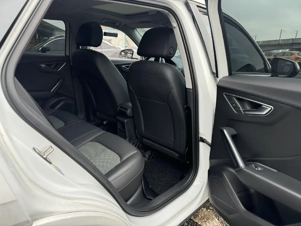 2020 Audi Q2L 1.4T 150HP L4 7DCT,autocango,china used car exporter,china ev exporter,chinese used car exporter,chinese used ev exporter