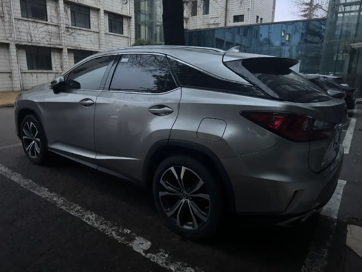 2016 Jaguar XF 2.0T 240HP L4 8AT,autocango,china used car exporter,china ev exporter,chinese used car exporter,chinese used ev exporter