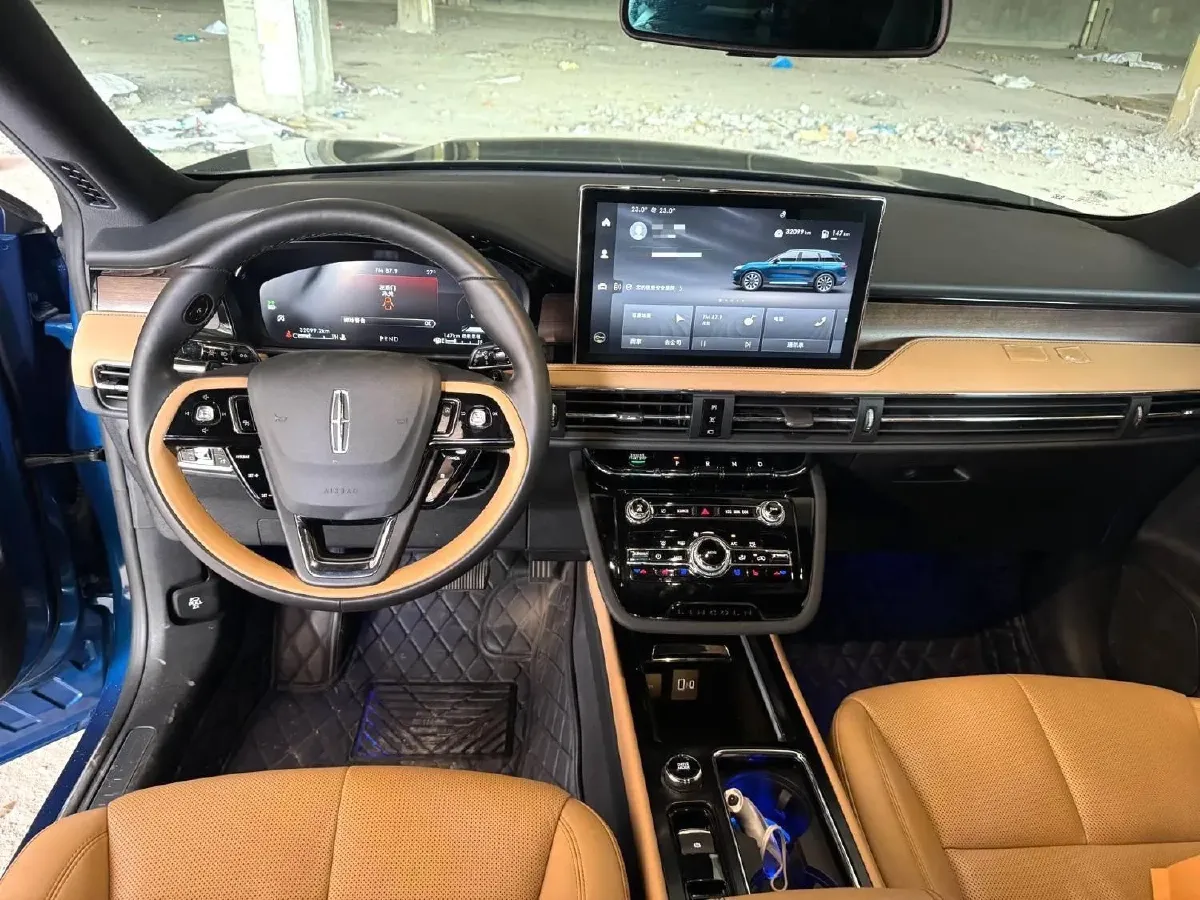 2022 Lincoln Corsair 2.0T 245HP L4 8AT,autocango,china used car exporter,china ev exporter,chinese used car exporter,chinese used ev exporter