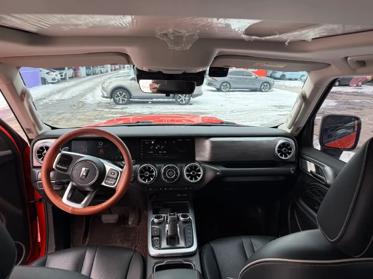 2023 Tank 300 2.0T 227HP L4 8AT,autocango,china used car exporter,china ev exporter,chinese used car exporter,chinese used ev exporter