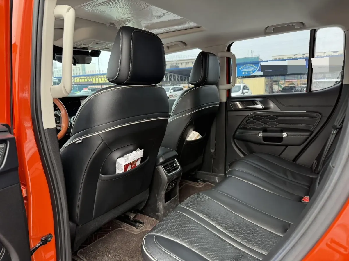 2023 Tank 300 2.0T 227HP L4 8AT,autocango,china used car exporter,china ev exporter,chinese used car exporter,chinese used ev exporter