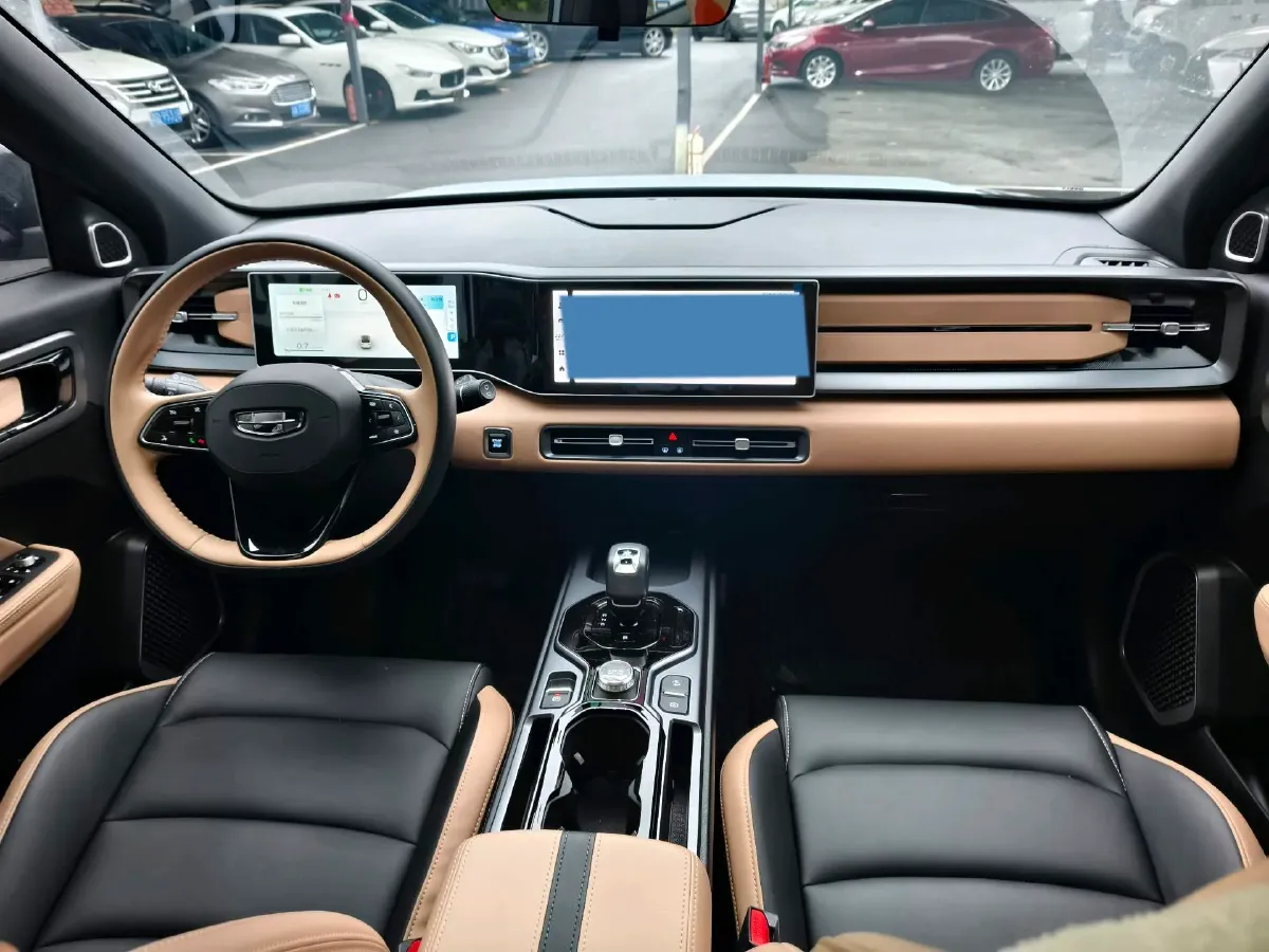 2023 Geely ICON 1.5T 181HP L4 7DCT,autocango,china used car exporter,china ev exporter,chinese used car exporter,chinese used ev exporter