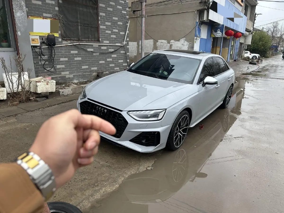 2020 Audi A4L 2.0T 190HP L4 7DCT,autocango,china used car exporter,china ev exporter,chinese used car exporter,chinese used ev exporter
