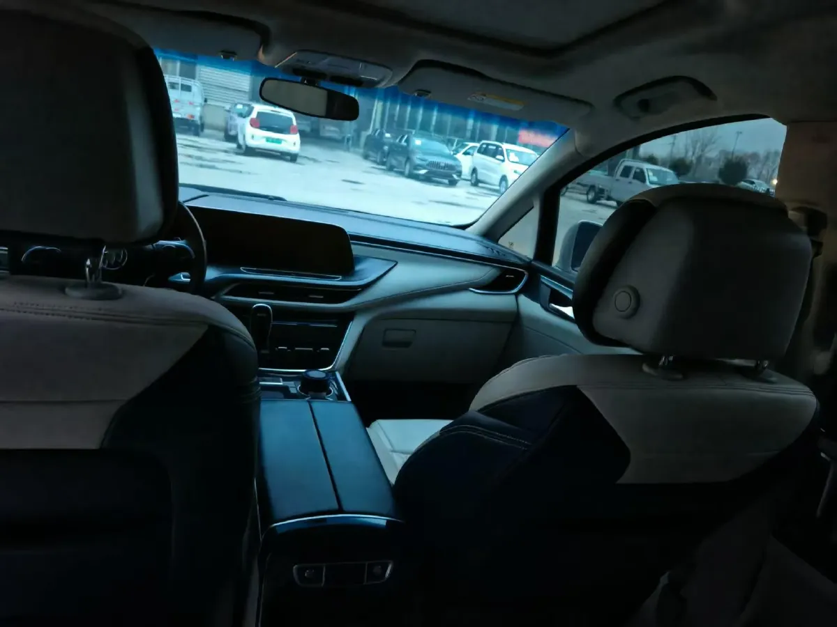 2021 Buick GL8 2.0T 237HP L4 9AT,autocango,china used car exporter,china ev exporter,chinese used car exporter,chinese used ev exporter