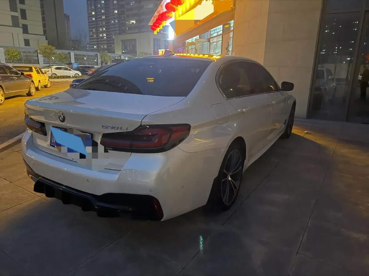 2022 BMW 5 Series 2.0T 252HP L4 8AT,autocango,china used car exporter,china ev exporter,chinese used car exporter,chinese used ev exporter