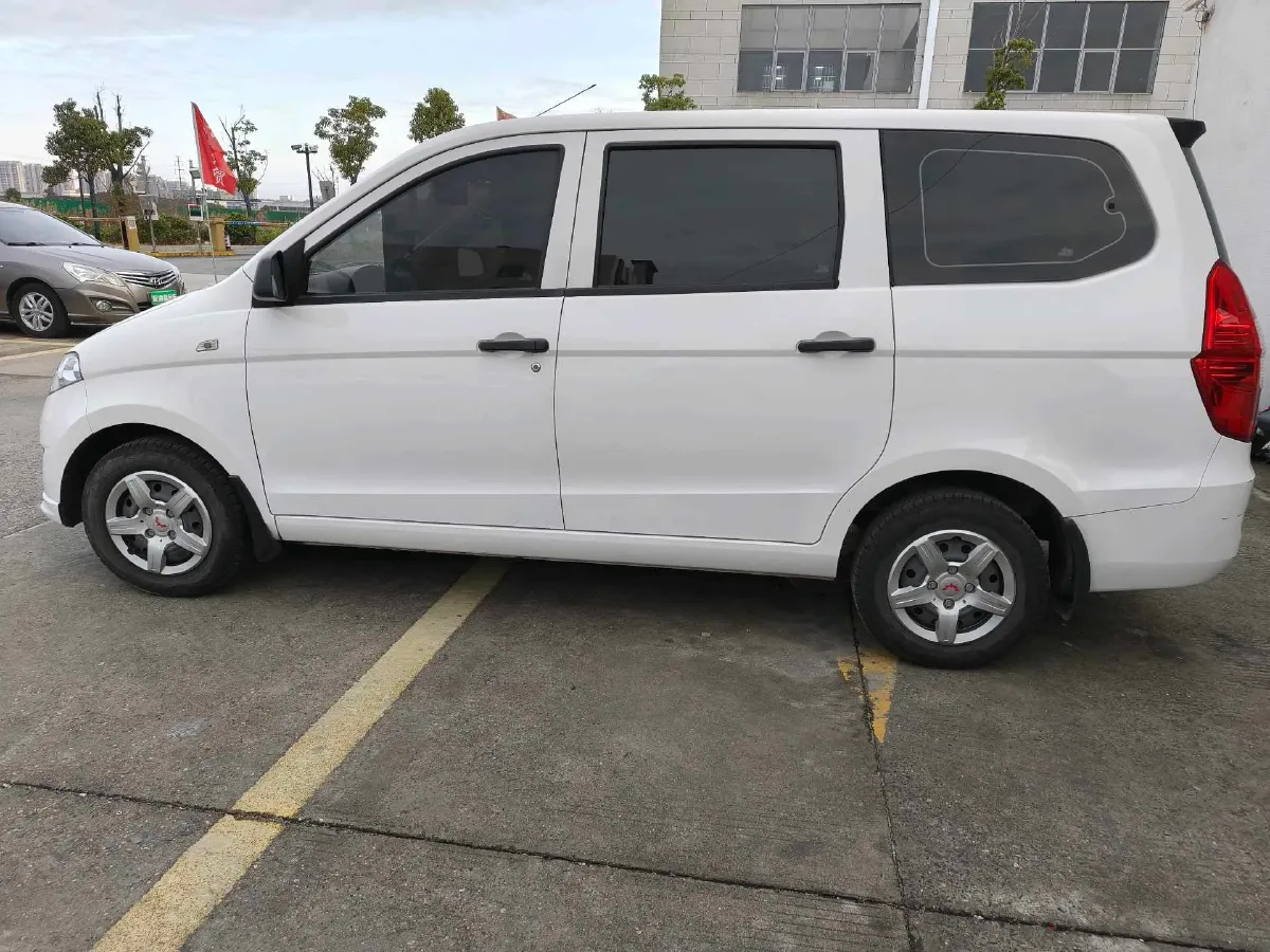 2021 WuLing HongGuang 1.5L 99HP L4 6MT,autocango,china used car exporter,china ev exporter,chinese used car exporter,chinese used ev exporter