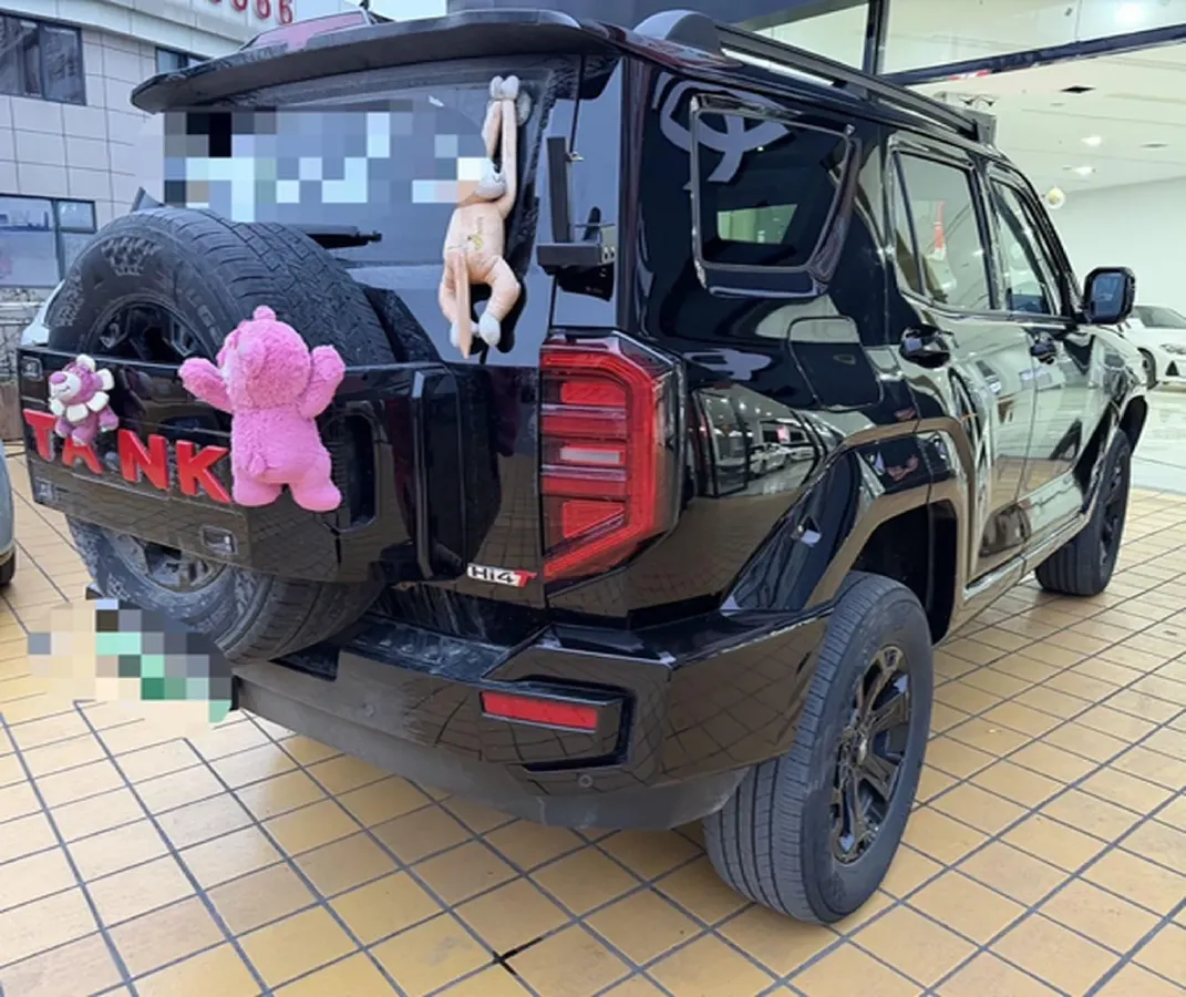 2024 Tank 400 2.0T 252HP L4 9AT PHEV 36.7/37.1KWH,autocango,china used car exporter,china ev exporter,chinese used car exporter,chinese used ev exporter