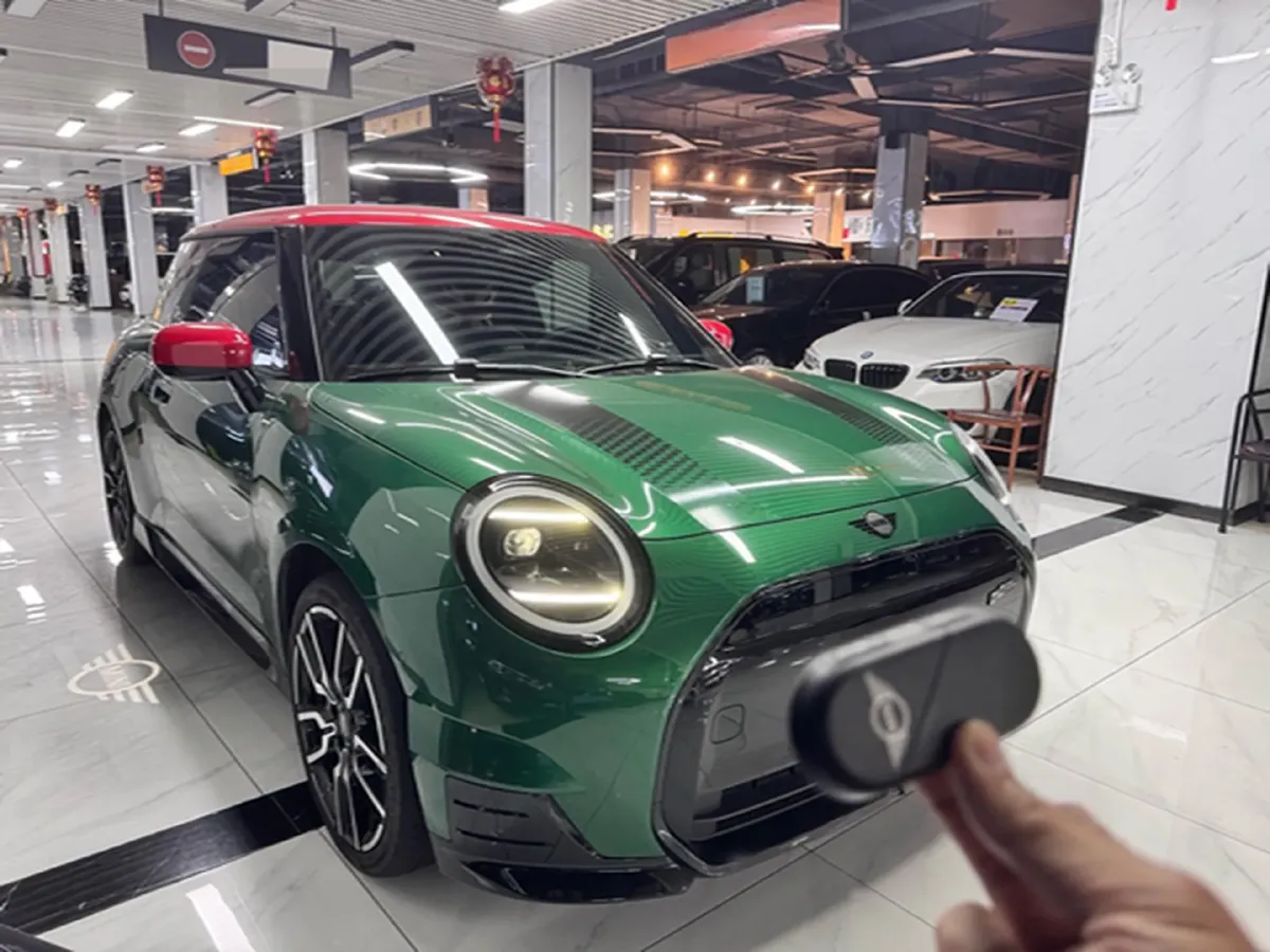 2024 MINI COOPER BEV 51.5KWH,autocango,china used car exporter,china ev exporter,chinese used car exporter,chinese used ev exporter