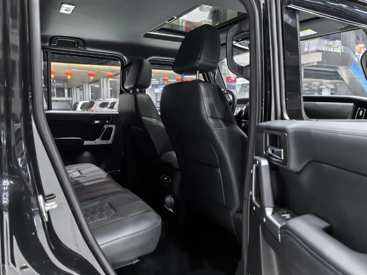 2025 212 212 T01 2.0T 252HP L4 8AT,autocango,china used car exporter,china ev exporter,chinese used car exporter,chinese used ev exporter