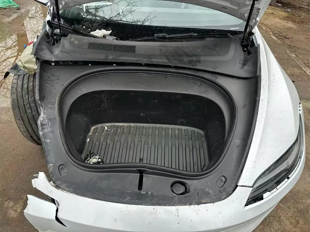 2025 Tesla Model 3 BEV 62.5KWH,autocango,china used car exporter,china ev exporter,chinese used car exporter,chinese used ev exporter