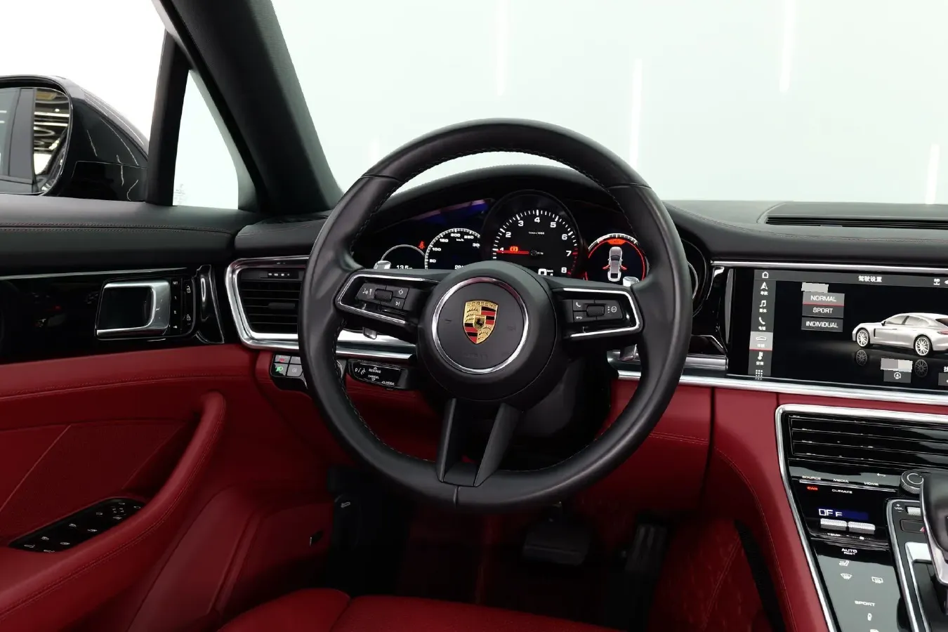 2021 Porsche Panamera 2.9T 330HP V6 8DCT,autocango,china used car exporter,china ev exporter,chinese used car exporter,chinese used ev exporter