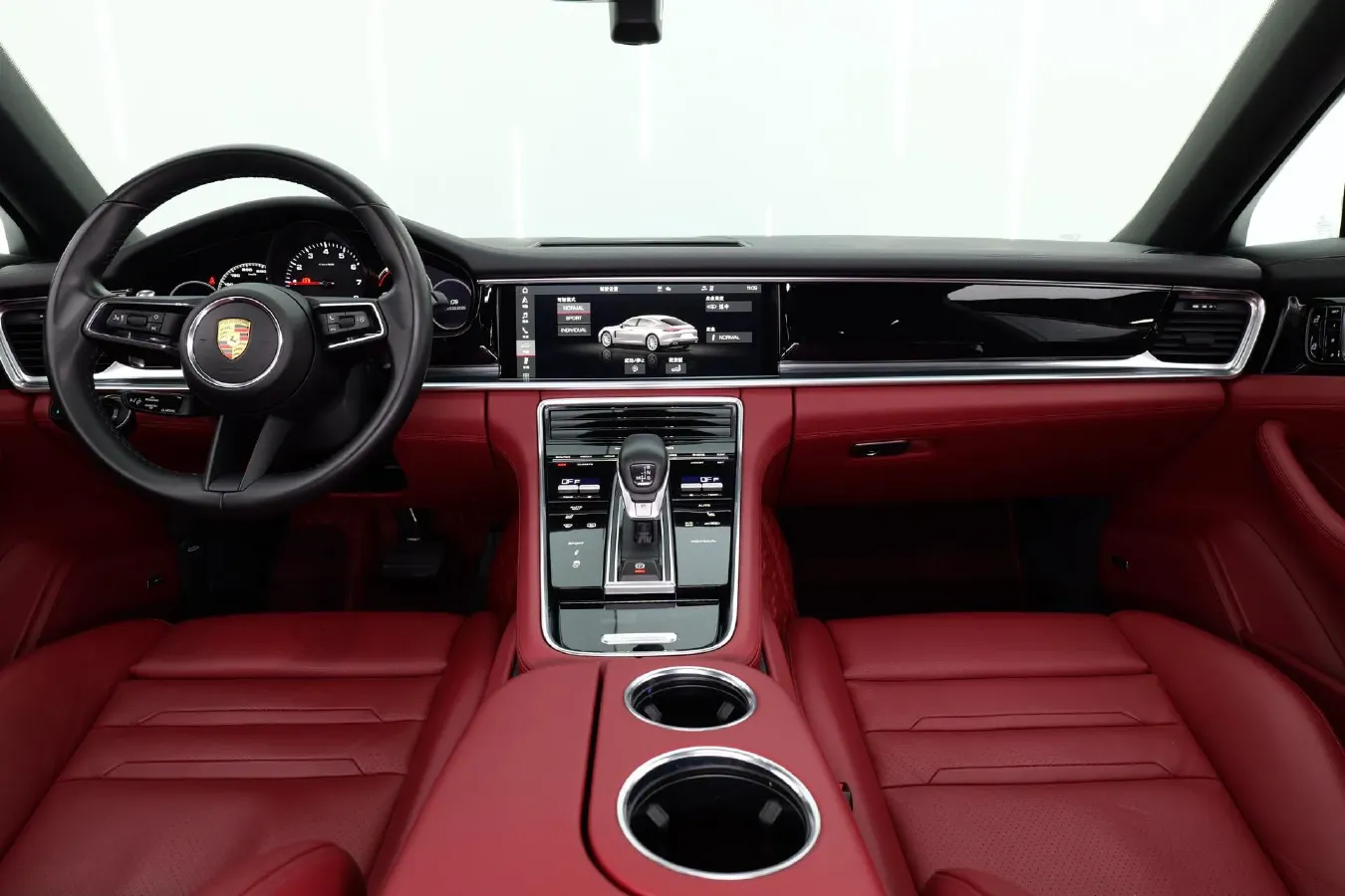 2021 Porsche Panamera 2.9T 330HP V6 8DCT,autocango,china used car exporter,china ev exporter,chinese used car exporter,chinese used ev exporter