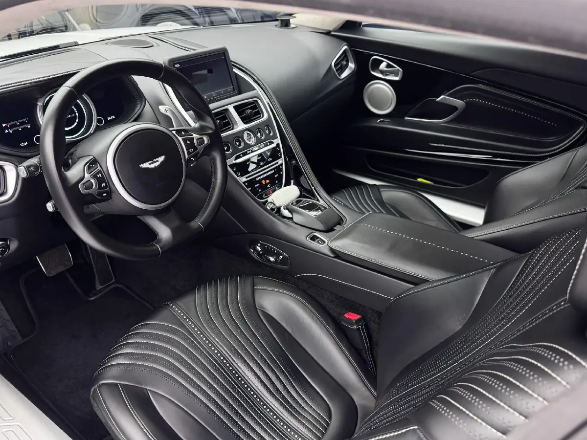 2019 Aston Martin DB11 4.0T 510HP V8 8AT,autocango,china used car exporter,china ev exporter,chinese used car exporter,chinese used ev exporter