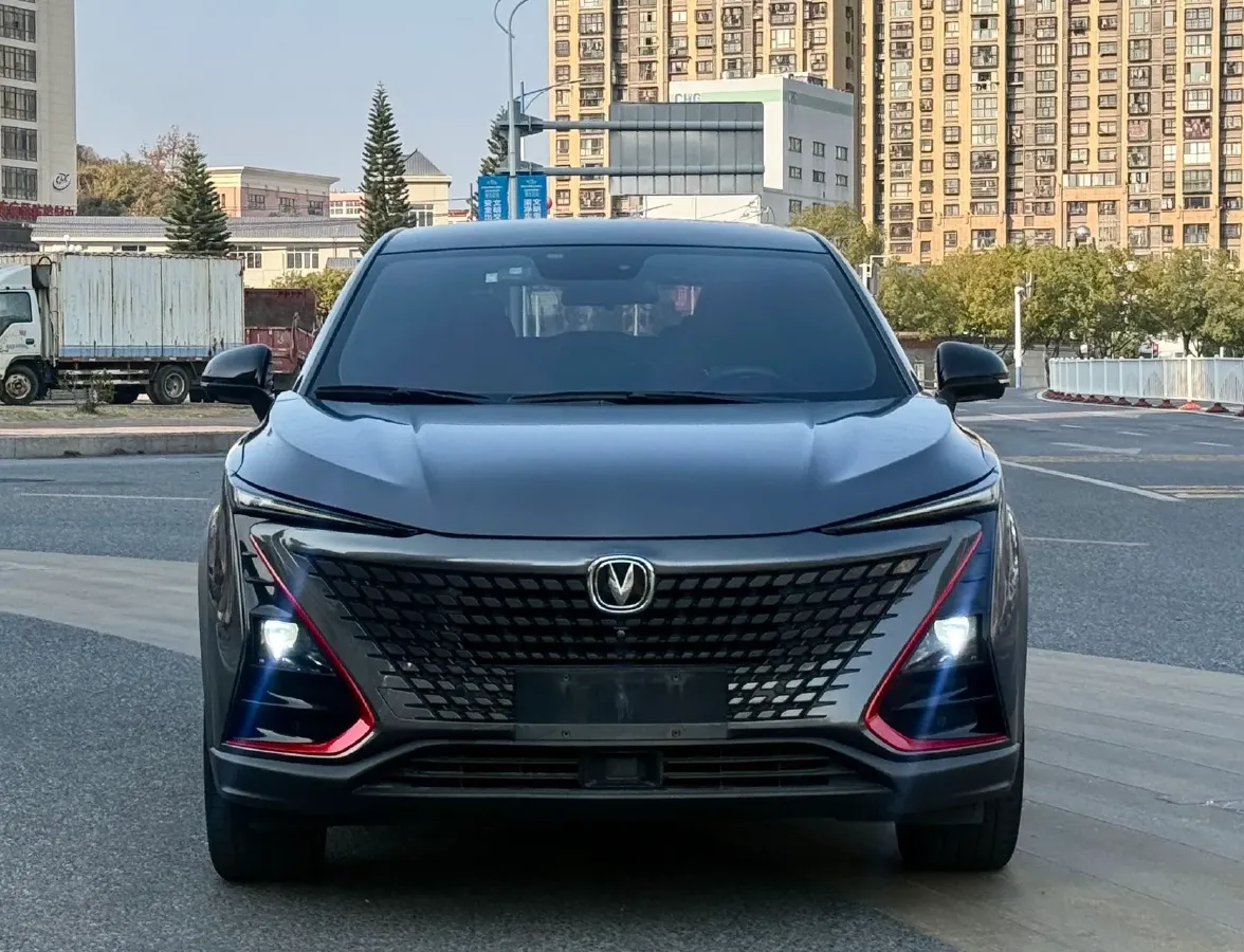 2021 ChangAn UNI-T 1.5T 180HP L4 7DCT,autocango,china used car exporter,china ev exporter,chinese used car exporter,chinese used ev exporter