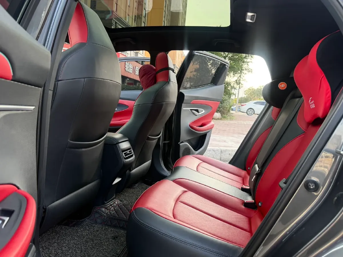 2021 ChangAn UNI-T 1.5T 180HP L4 7DCT,autocango,china used car exporter,china ev exporter,chinese used car exporter,chinese used ev exporter