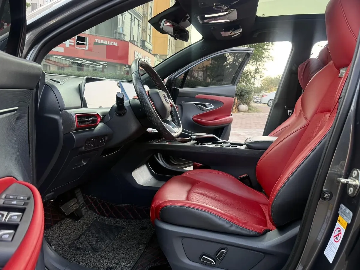 2021 ChangAn UNI-T 1.5T 180HP L4 7DCT,autocango,china used car exporter,china ev exporter,chinese used car exporter,chinese used ev exporter