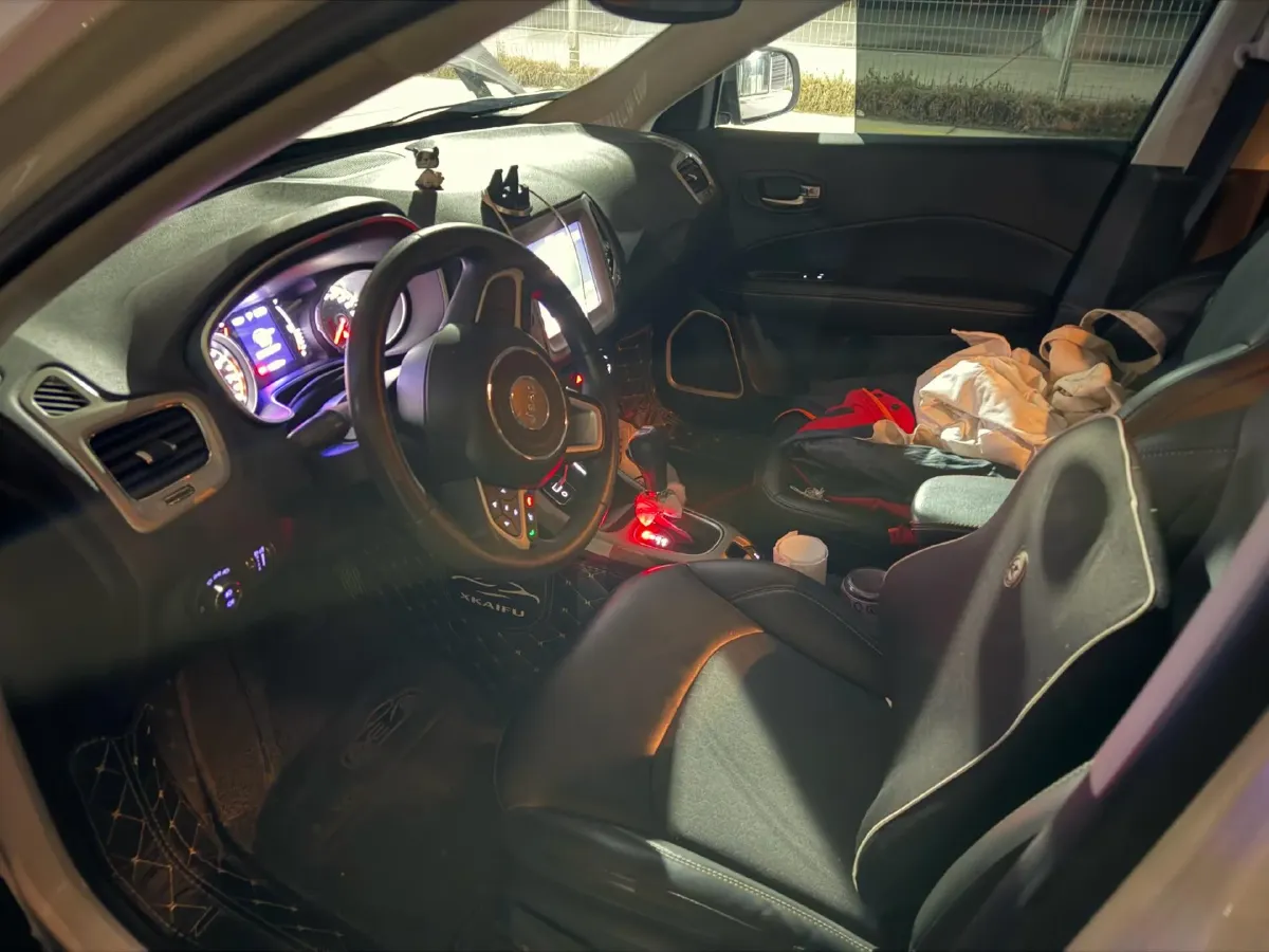 2020 Jeep Compass 1.3T 173HP L4 7DCT,autocango,china used car exporter,china ev exporter,chinese used car exporter,chinese used ev exporter