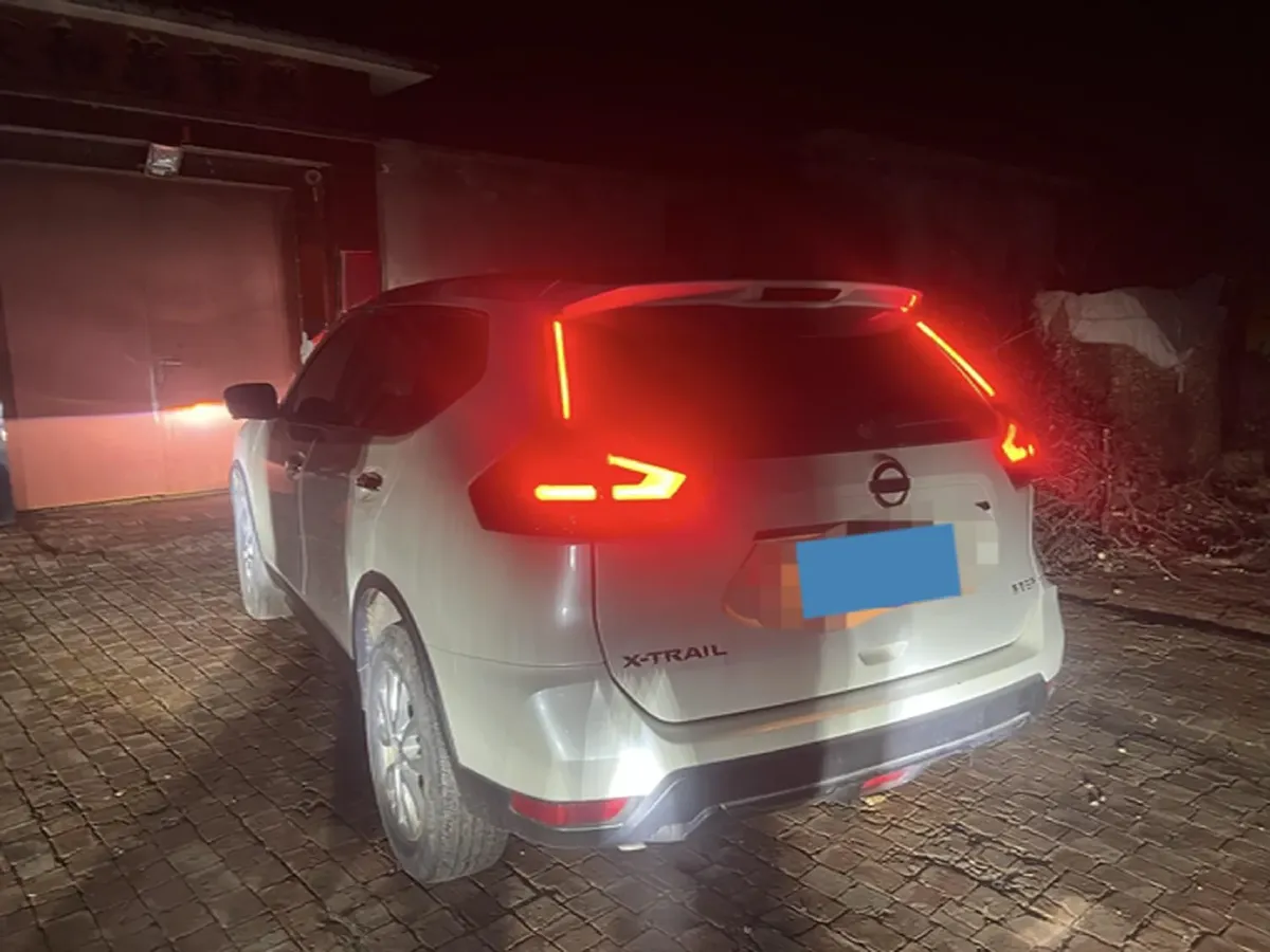 2021 Nissan X-Trail 2.0L 151HP L4 CVT,autocango,china used car exporter,china ev exporter,chinese used car exporter,chinese used ev exporter