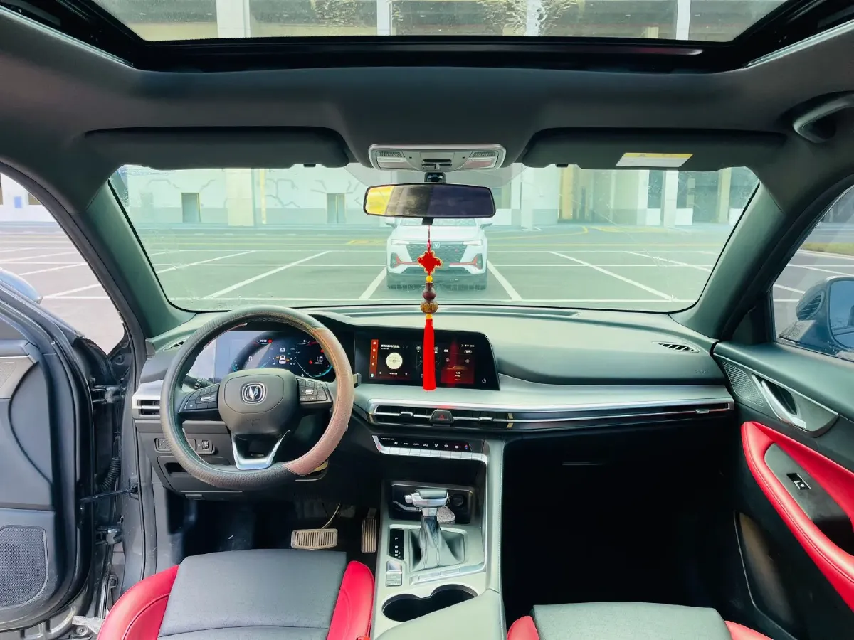 2021 ChangAn CS35 Plus 1.4T 160HP L4 7DCT,autocango,china used car exporter,china ev exporter,chinese used car exporter,chinese used ev exporter