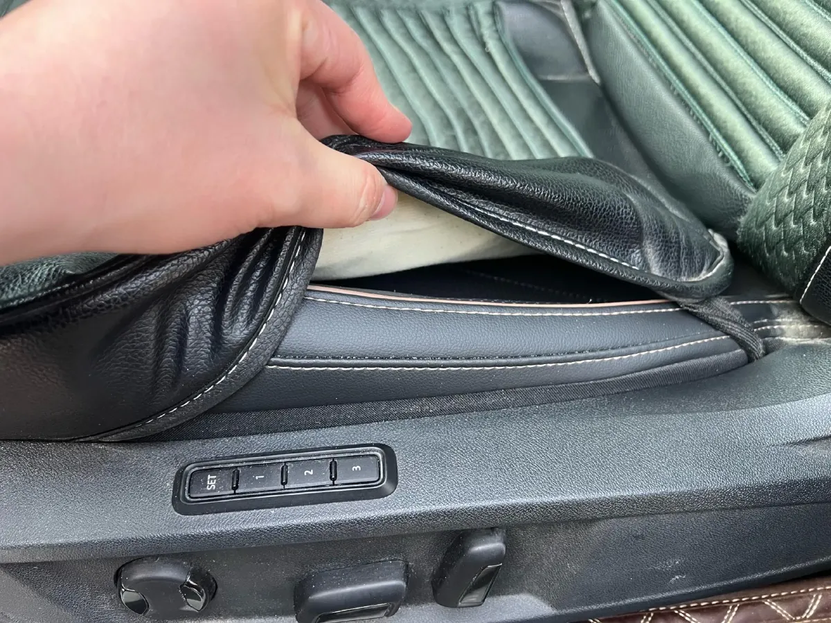 2019 Volvo V40 1.5T 152HP L4 6AT,autocango,china used car exporter,china ev exporter,chinese used car exporter,chinese used ev exporter