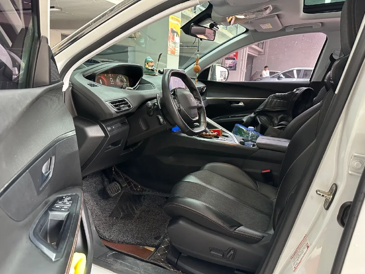 2019 Peugeot 5008 1.8T 204HP L4 6AT,autocango,china used car exporter,china ev exporter,chinese used car exporter,chinese used ev exporter