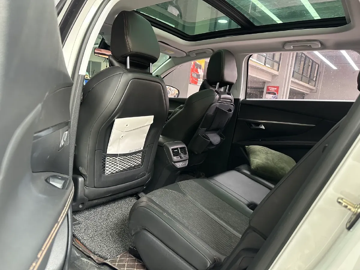 2019 Peugeot 5008 1.8T 204HP L4 6AT,autocango,china used car exporter,china ev exporter,chinese used car exporter,chinese used ev exporter