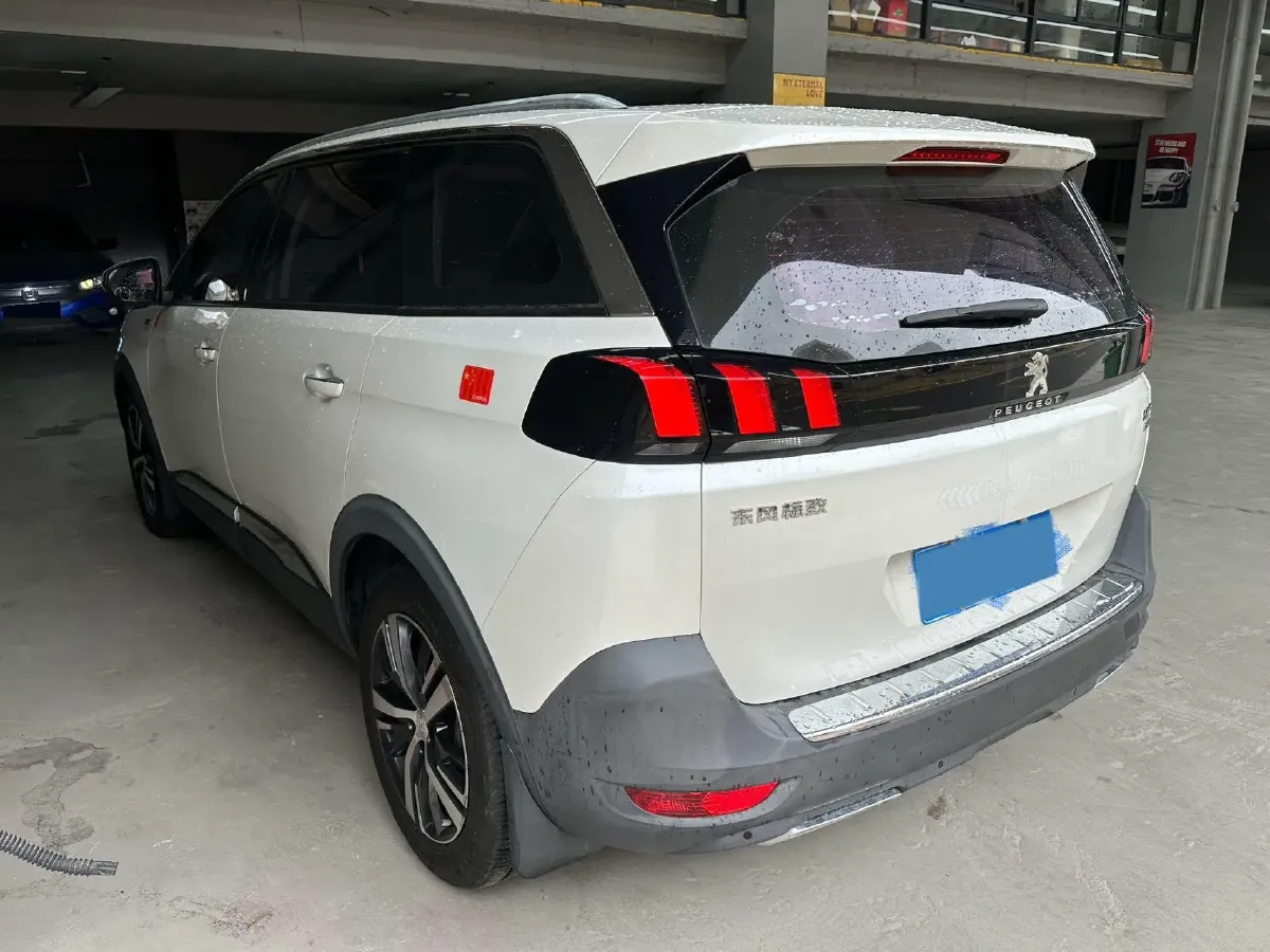 2019 Peugeot 5008 1.8T 204HP L4 6AT,autocango,china used car exporter,china ev exporter,chinese used car exporter,chinese used ev exporter