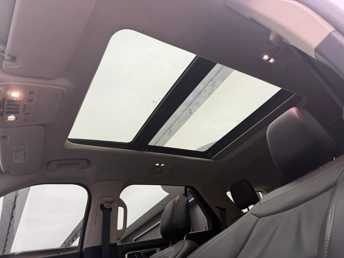 2020 Ford Explorer 2.3T 276HP L4 10AT,autocango,china used car exporter,china ev exporter,chinese used car exporter,chinese used ev exporter