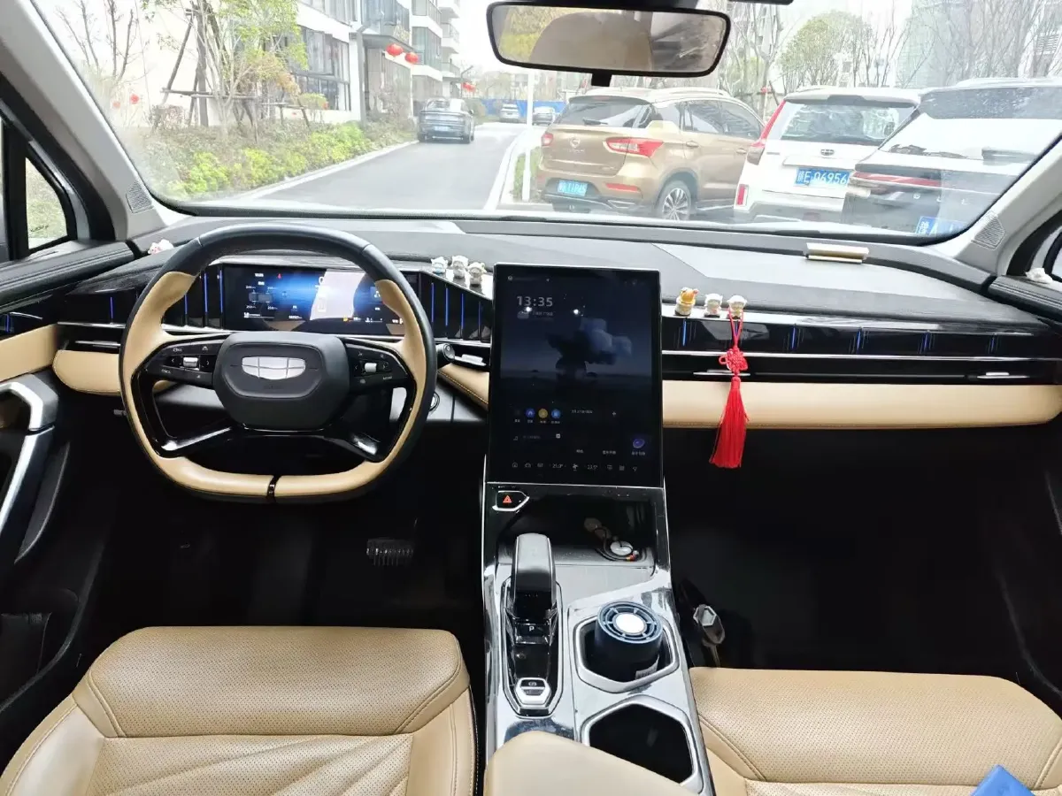 2023 Geely StarRay 2.0T 218HP L4 7DCT,autocango,china used car exporter,china ev exporter,chinese used car exporter,chinese used ev exporter