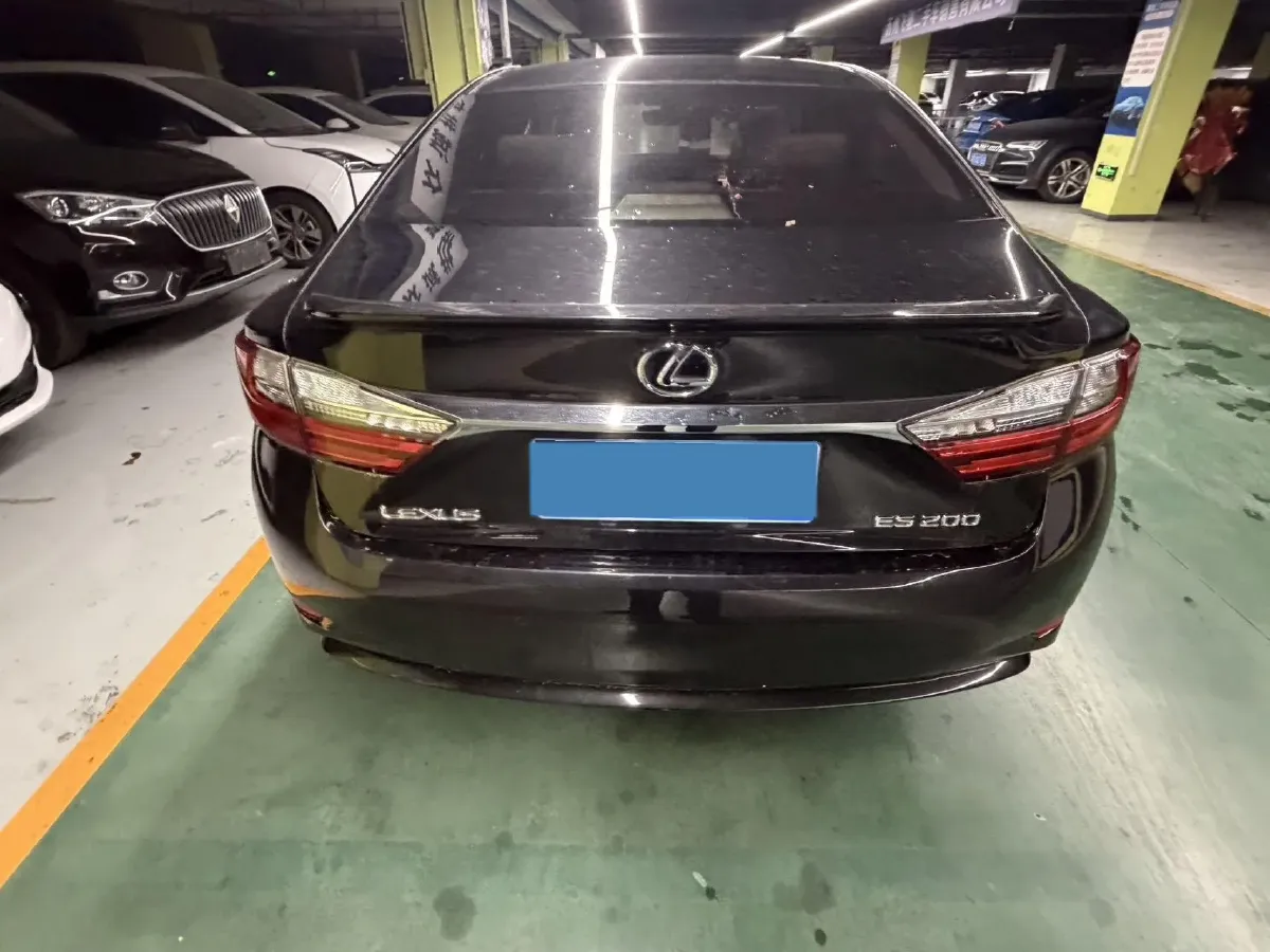 2015 Lexus ES 2.0L 167HP L4 6AT,autocango,china used car exporter,china ev exporter,chinese used car exporter,chinese used ev exporter