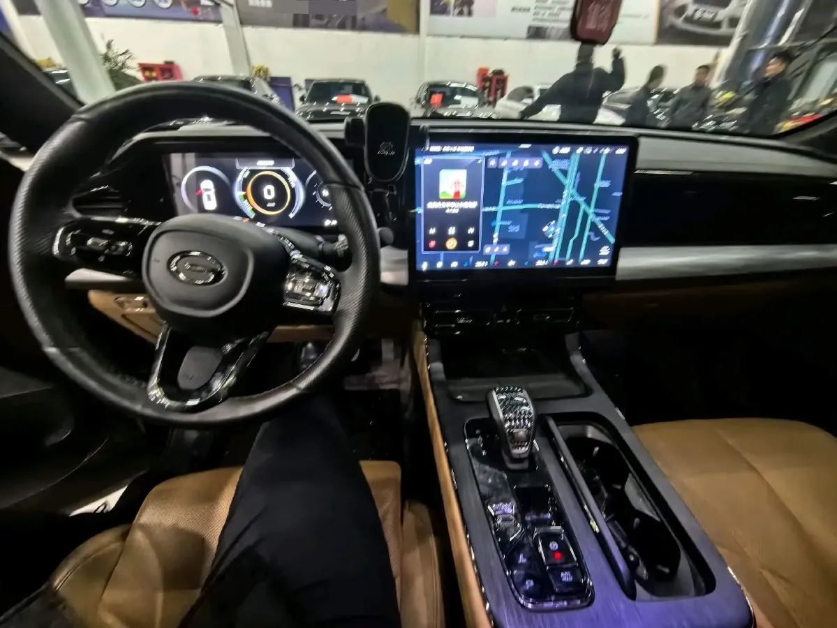 2024 GAC Trumpchi ES9 2.0T 190HP L4 2DHT PHEV 25.57KWH,autocango,china used car exporter,china ev exporter,chinese used car exporter,chinese used ev exporter