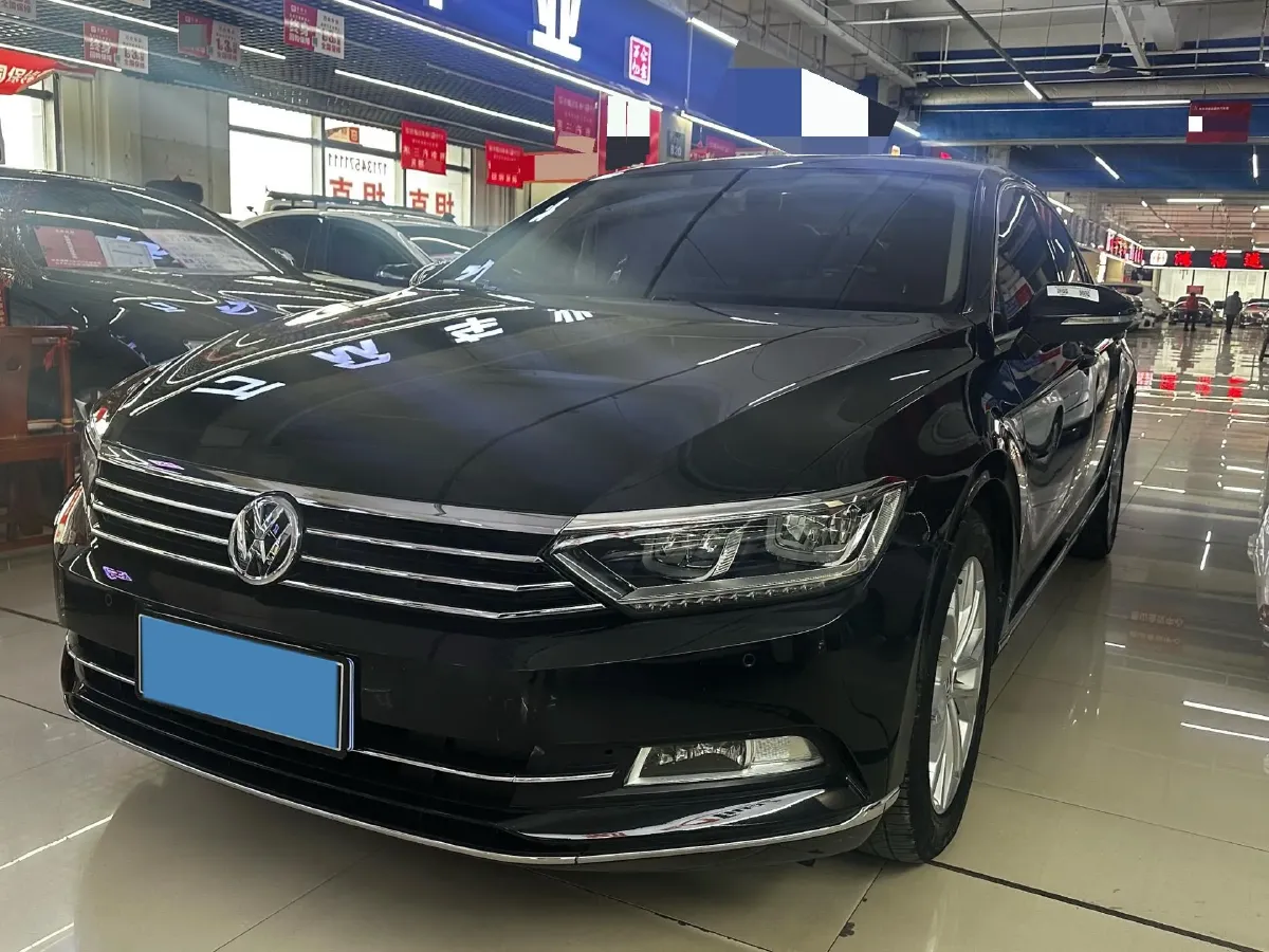 2018 Volkswagen Magotan 1.8T 180HP L4 7DCT,autocango,china used car exporter,china ev exporter,chinese used car exporter,chinese used ev exporter