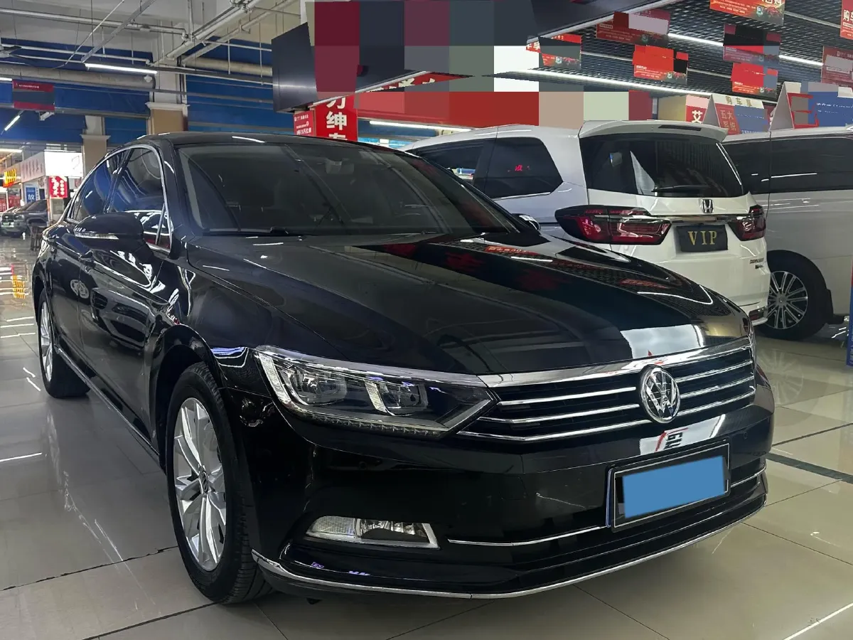 2018 Volkswagen Magotan 1.8T 180HP L4 7DCT,autocango,china used car exporter,china ev exporter,chinese used car exporter,chinese used ev exporter