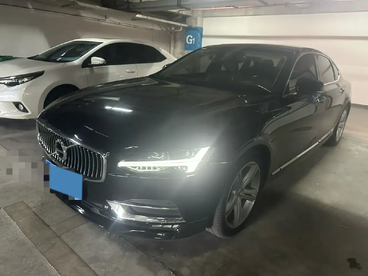 2024 Volvo S90 2.0T 250HP L4 8AT,autocango,china used car exporter,china ev exporter,chinese used car exporter,chinese used ev exporter